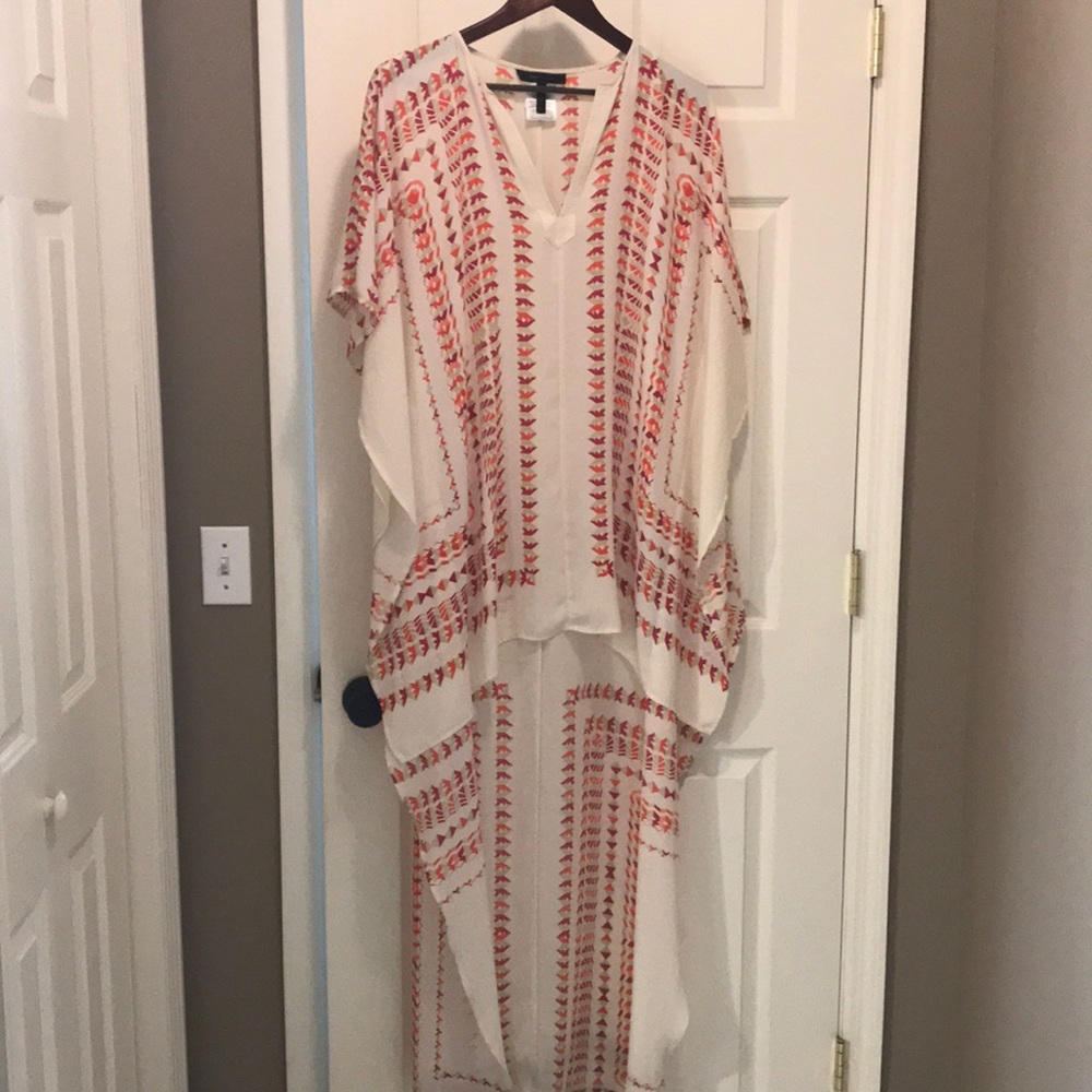 BCBG high low dress w. Geometric pattern (XS/S)